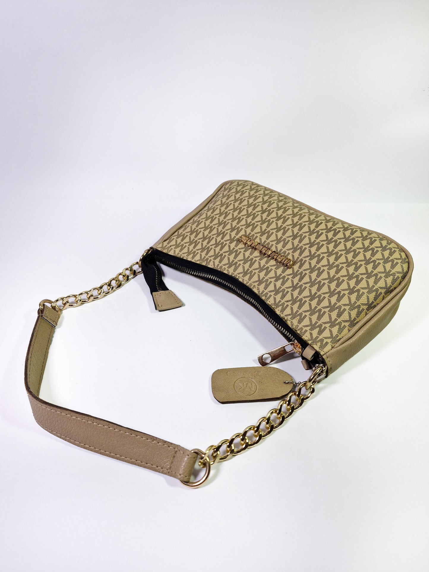Luxury Skin Color MK Inspired Bag – Elegant, Spacious & On-Trend"